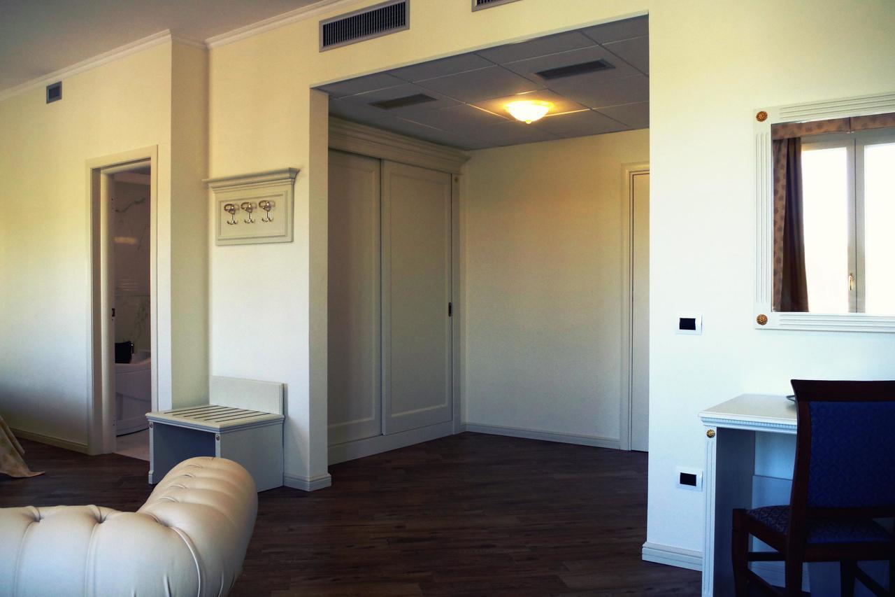 Hotel Colaiaco Anagni Buitenkant foto